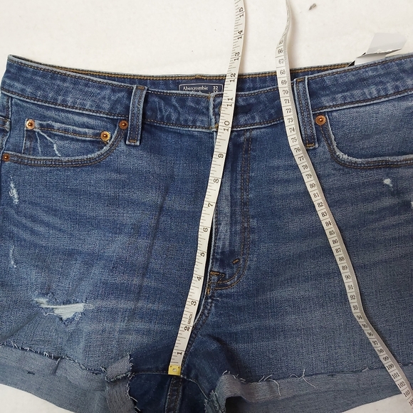 BNWT ⭐️ Abercrombie & Fitch High Rise Shorts Size 32/14. - Picture 6 of 10